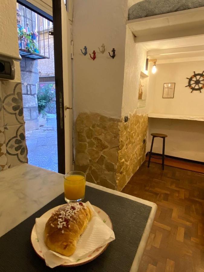 דירות נאפולי La Stiva In Centro Storico מראה חיצוני תמונה